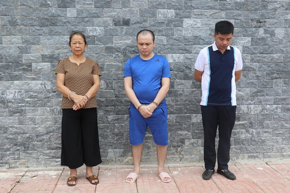 Triệt xóa ổ nhóm lừa đảo bán 'bùa ngải' thu lợi hơn 86 tỉ đồng - ảnh 2