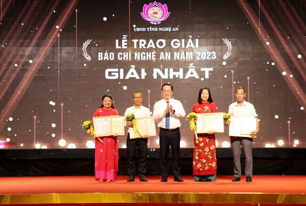 34 tác phẩm xuất sắc đoạt Giải Báo chí Nghệ An năm 2023 - ảnh 3