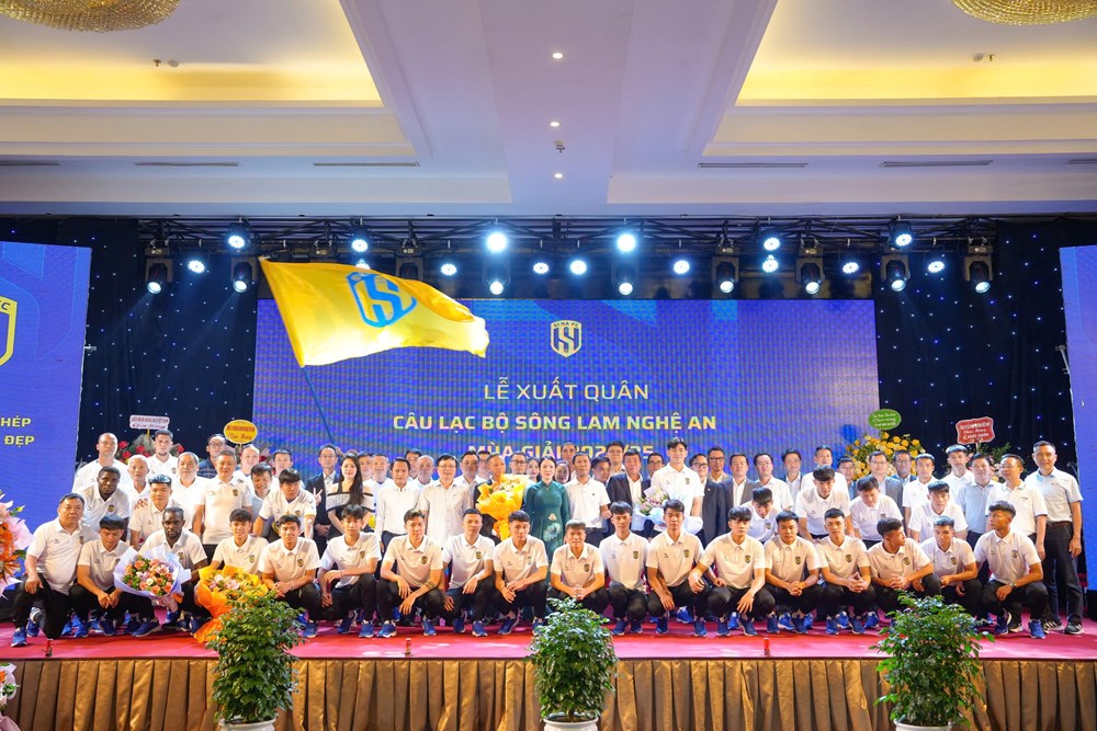 CLB Sông Lam Nghệ An tổ chức lễ xuất quân mùa giải 2024 - 2025 - ảnh 3