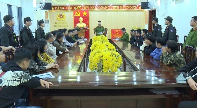Triệt xóa ổ nhóm tội phạm rửa tiền và lừa đảo 50 tỉ đồng - ảnh 1