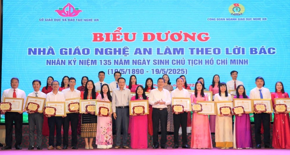 Biểu dương 135 nhà giáo Nghệ An làm theo lời Bác - ảnh 1