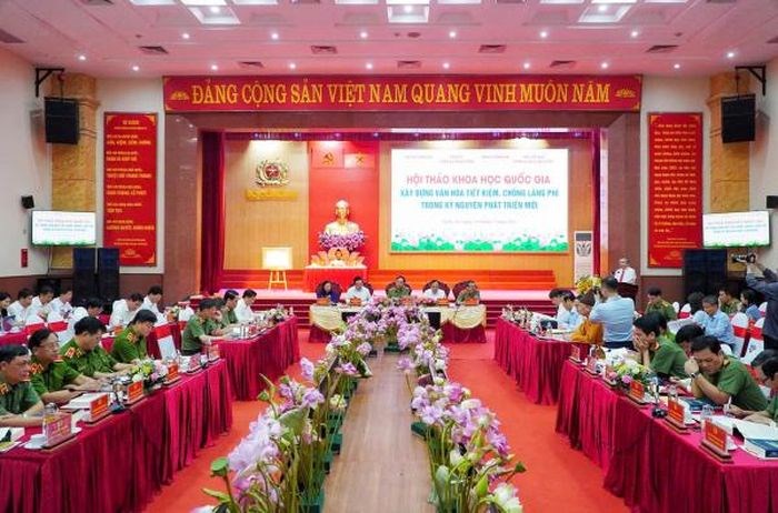 Hội thảo khoa học "Xây dựng văn hóa tiết kiệm, chống lãng phí trong kỷ nguyên phát triển mới" - ảnh 2