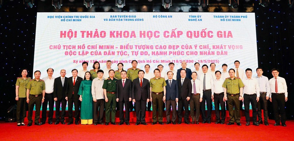 “Chủ tịch Hồ Chí Minh - Biểu tượng cao đẹp của ý chí, khát vọng độc lập của dân tộc, tự do, hạnh phúc cho nhân dân” - ảnh 3