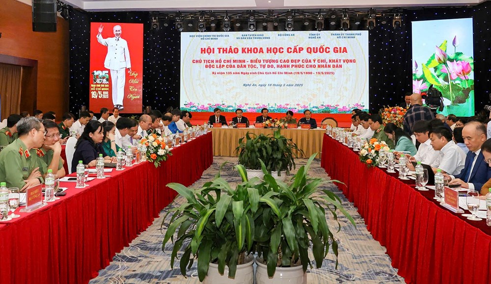 “Chủ tịch Hồ Chí Minh - Biểu tượng cao đẹp của ý chí, khát vọng độc lập của dân tộc, tự do, hạnh phúc cho nhân dân” - ảnh 1