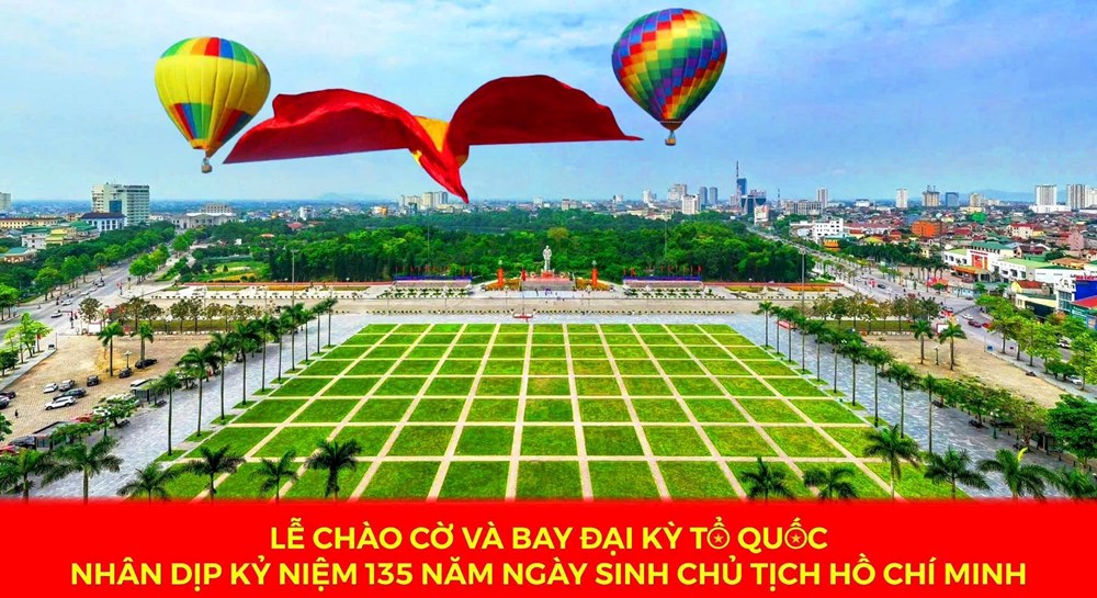 Trang trọng Lễ chào cờ và bay đại kỳ Tổ quốc kỷ niệm 135 năm Ngày sinh Chủ tịch Hồ Chí Minh - ảnh 1