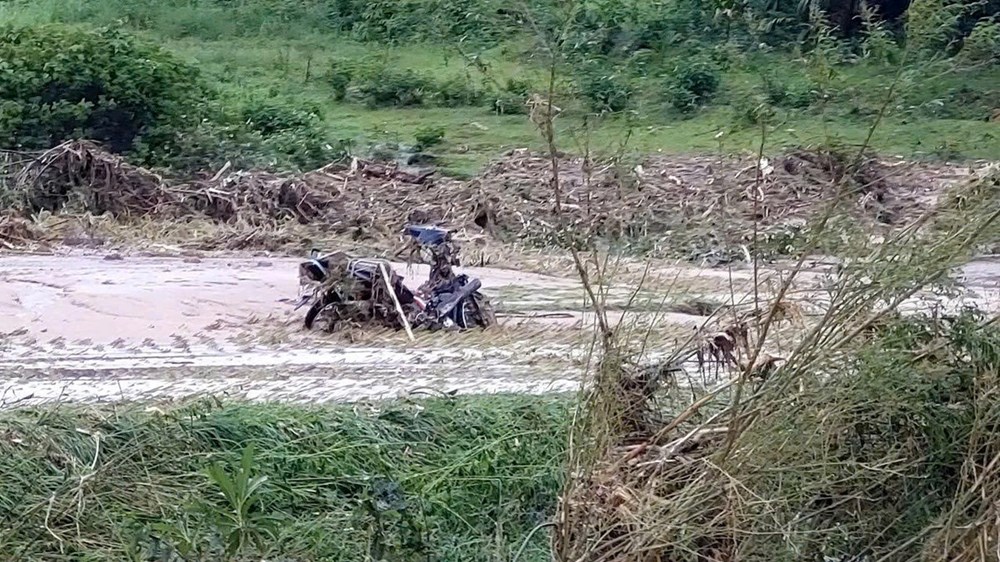 Lũ quét gây thiệt hại lớn về tài sản người dân khu vực biên giới - ảnh 2