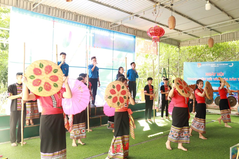 Thanh niên với bảo tồn di sản văn hóa dân tộc - ảnh 1