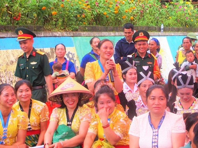 Tuyên truyền, phổ biến pháp luật sinh động, gần gũi cho người dân biên giới - ảnh 1