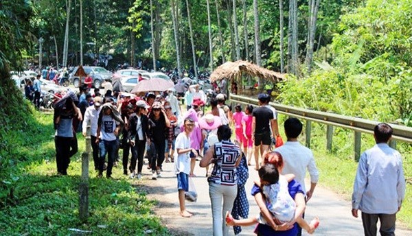 Nghệ An đón 6,2 triệu lượt khách trong 6 tháng đầu năm 2025 - ảnh 3
