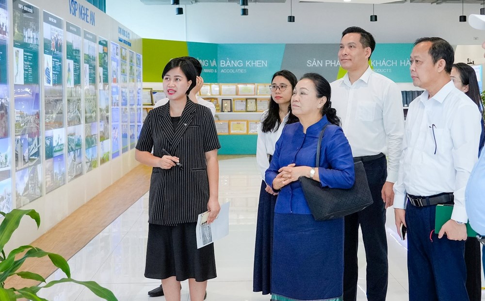 Nghệ An tăng cường hợp tác với các địa phương CHDCND Lào - ảnh 3