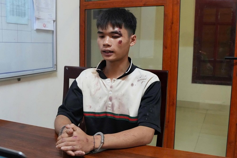 Phá đường dây ma túy xuyên quốc gia, thu giữ 60 bánh heroin và 37 kg ma túy đá - ảnh 3