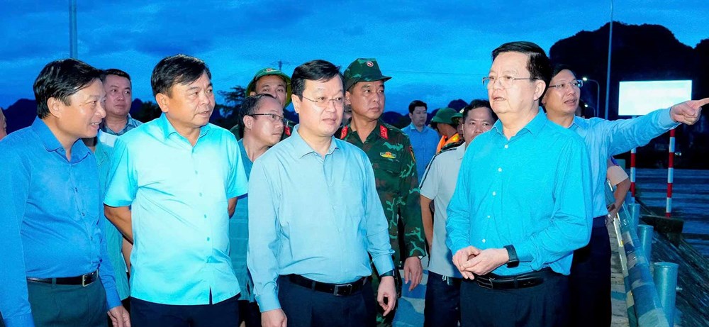 Phó Thủ tướng Mai Văn Chính kiểm tra công tác ứng phó lũ lụt tại Nghệ An - ảnh 1
