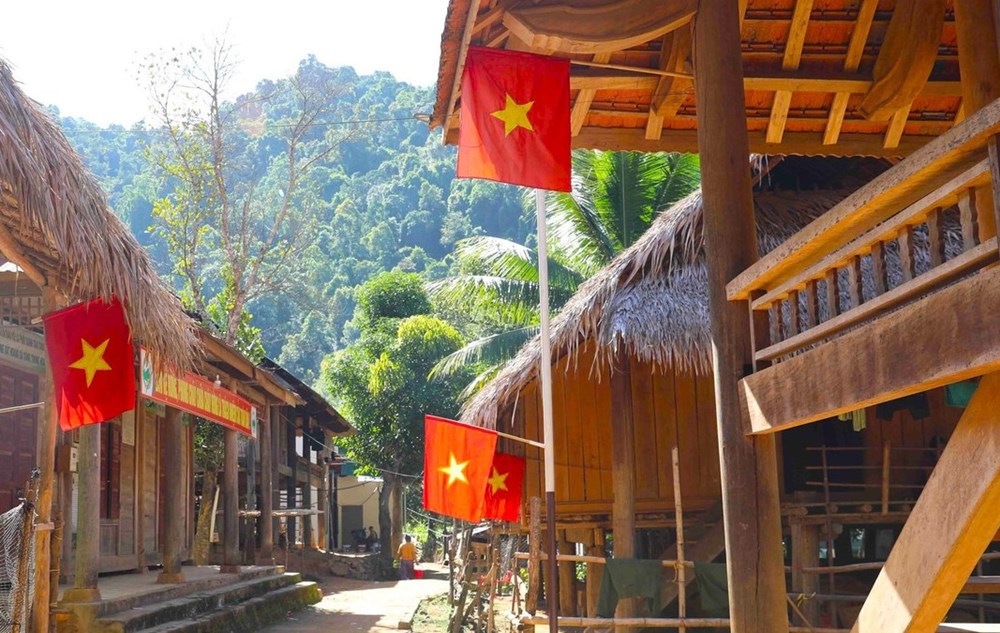 Rực rỡ sắc cờ hoa chào mừng Tết Độc lập - ảnh 7