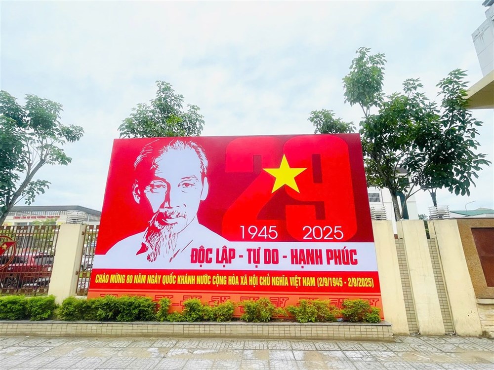 Rực rỡ sắc cờ hoa chào mừng Tết Độc lập - ảnh 3