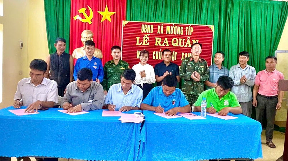 Xã biên giới lan tỏa ý thức giữ gìn môi trường từ “Ngày Chủ nhật xanh” - ảnh 6