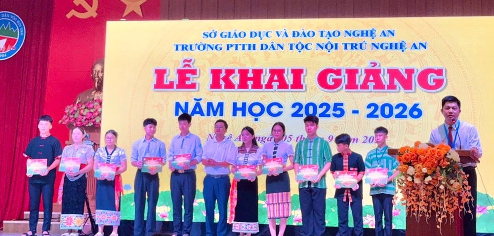 Hơn 945.000 học sinh hân hoan chào đón năm học mới - ảnh 5