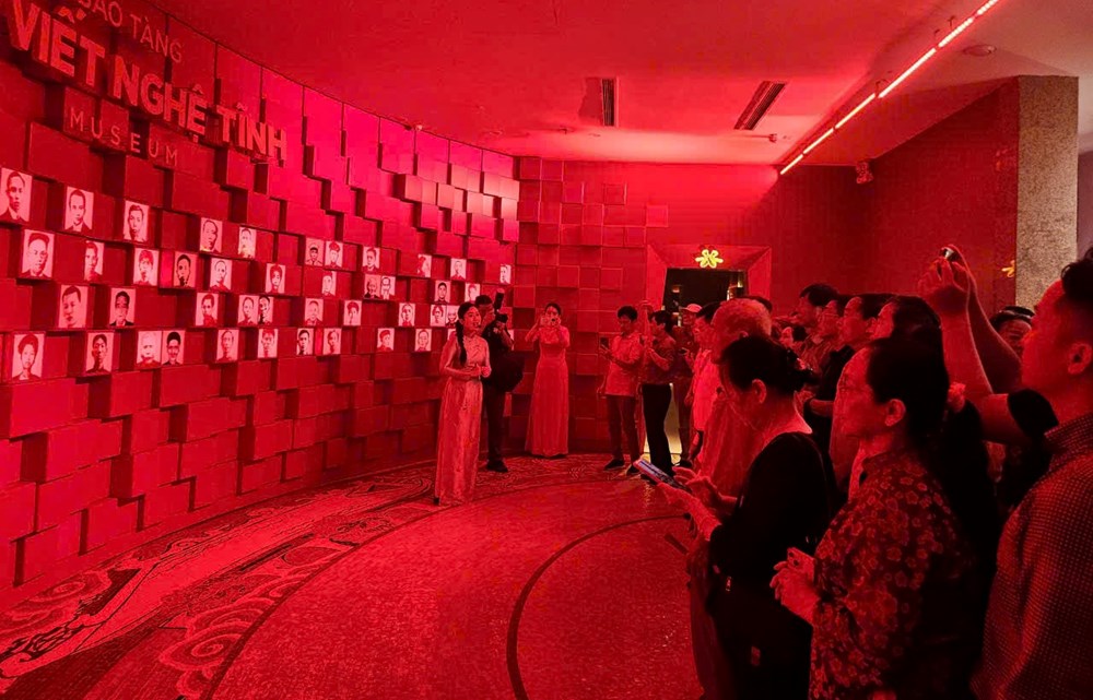 Khai trương Nhà trưng bày Xô viết Nghệ Tĩnh và gặp mặt thân nhân các chiến sĩ cách mạng - ảnh 3