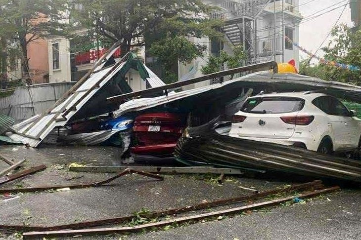 Chung tay, nỗ lực khắc phục hậu quả nặng nề bão số 10 ở Nghệ An - ảnh 2
