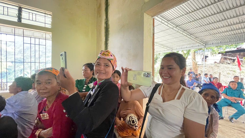 Rộn ràng Ngày hội Đại đoàn kết toàn dân tộc ở bản Xốp Phong - ảnh 7