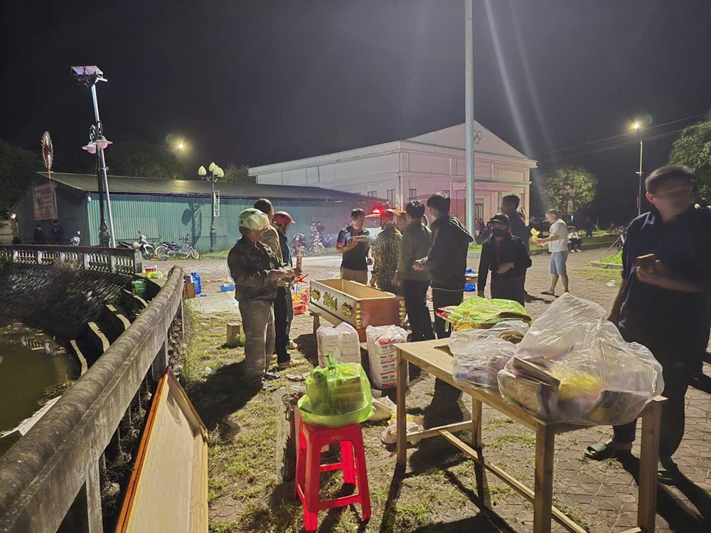 Thương tâm hai học sinh lớp 8 đuối nước khi câu cá - ảnh 1