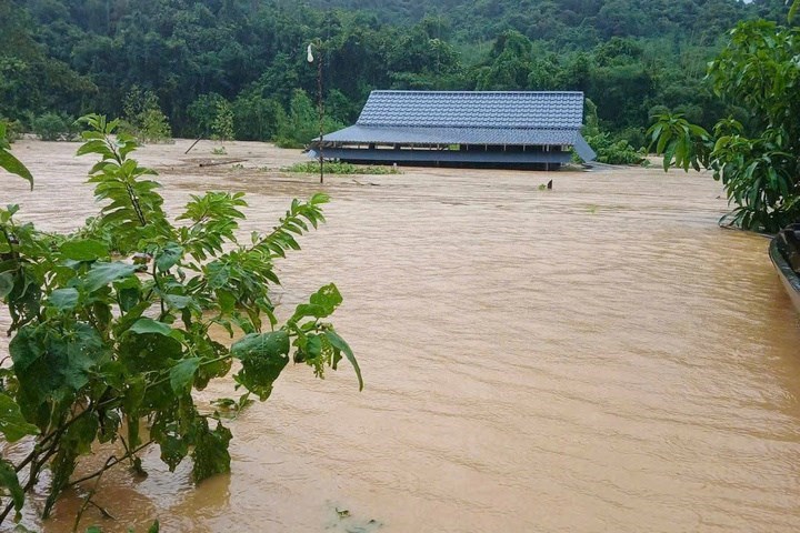 Nghệ An chi hơn 140 tỉ đồng bố trí nơi ở an toàn cho dân vùng lũ - ảnh 1