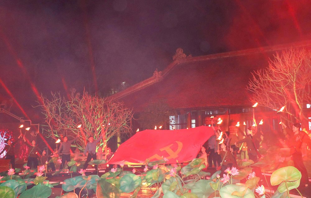 Đặc sắc, tự hào cầu truyền hình “Hai tay xây dựng một sơn hà“ - ảnh 3