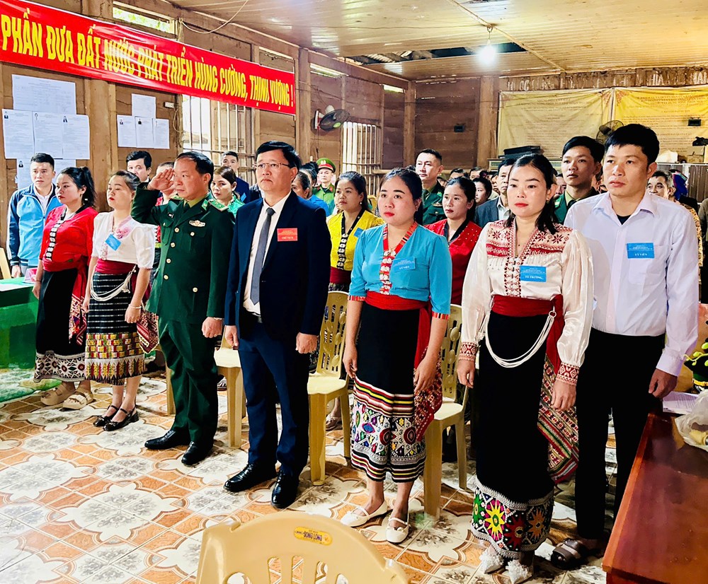 Ấn tượng trang phục truyền thống trong Ngày hội non sông ở miền tây xứ Nghệ - ảnh 8