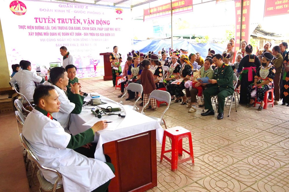 Gắn kết nghĩa tình quân dân nơi biên giới Na Ngoi  - ảnh 3