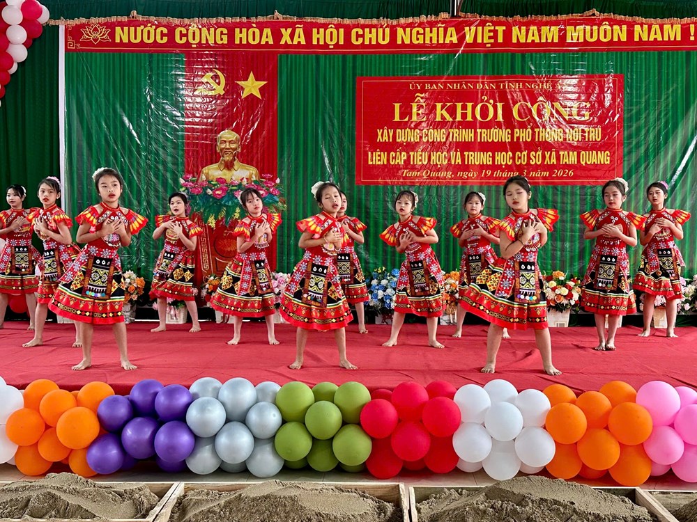 Nghệ An khởi công 11 trường nội trú liên cấp vùng biên giai đoạn 2 - ảnh 4