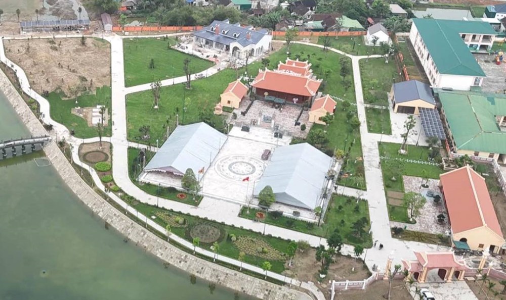 Di tích quốc gia Mộ và Đền thờ Lê Đức Tuy đón khách sau tu bổ  - ảnh 3