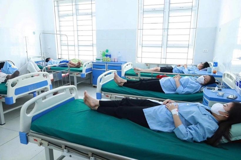 Xử phạt tiệm bánh mì khiến hơn 60 người ngộ độc  - ảnh 1