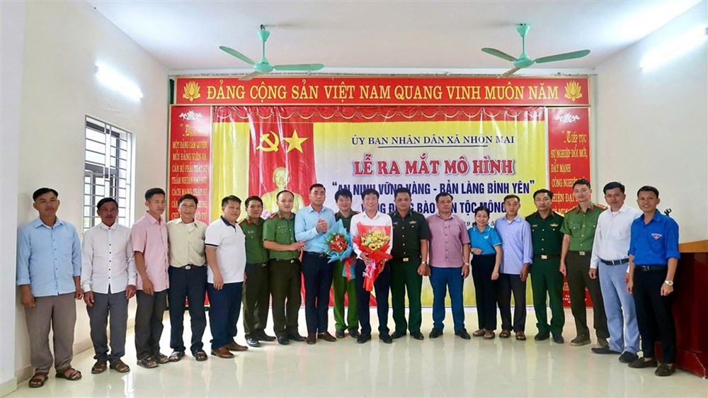 Nghệ An ra mắt mô hình “An ninh vững vàng - Bản làng bình yên” ở vùng đồng bào Mông - ảnh 2