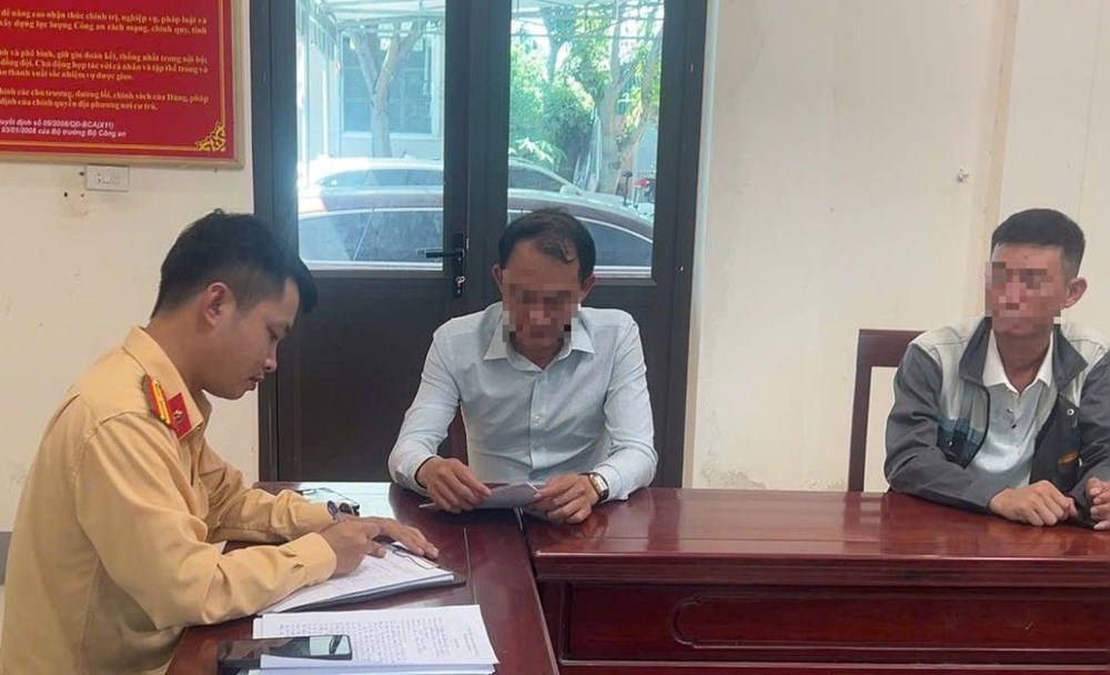 Quay đầu xe tránh chốt CSGT vì ô tô hết hạn đăng kiểm, tài xế bị phạt gần 10 triệu - ảnh 1