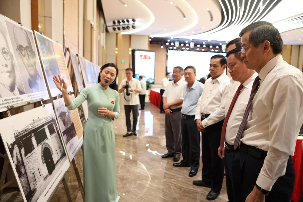 Hội thảo khoa học tôn vinh những cống hiến to lớn của đồng chí Hồ Tùng Mậu - ảnh 4