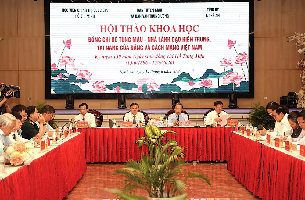 Hội thảo khoa học tôn vinh những cống hiến to lớn của đồng chí Hồ Tùng Mậu - ảnh 1