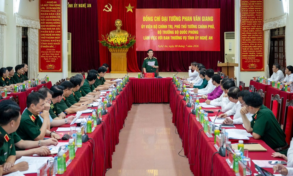 Đại tướng Phan Văn Giang: Nghệ An gắn phát triển kinh tế với củng cố quốc phòng - ảnh 5