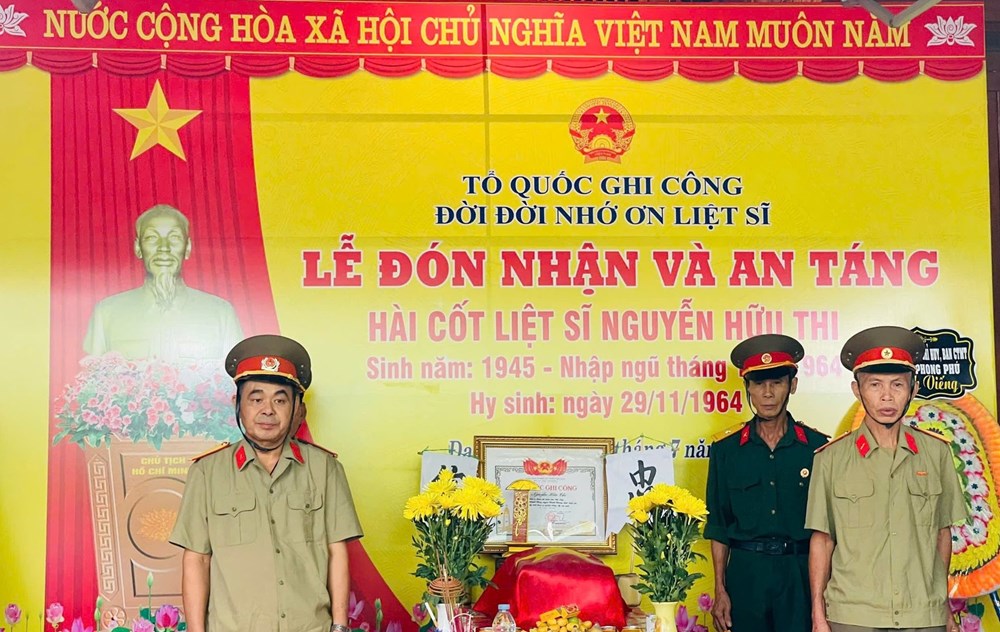 Xúc động đón liệt sĩ trở về đất mẹ sau hơn sáu thập kỷ xa quê hương - ảnh 2