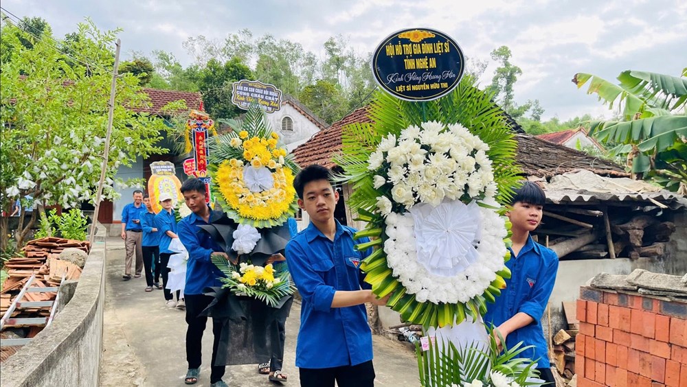 Xúc động đón liệt sĩ trở về đất mẹ sau hơn sáu thập kỷ xa quê hương - ảnh 3