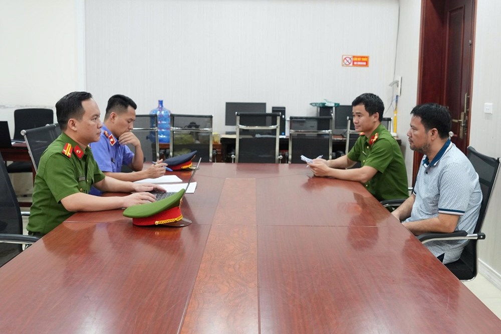 Bóc gỡ đường dây “vẽ bệnh”, lừa dối khách hàng tại phòng khám tư ở Nghệ An - ảnh 2