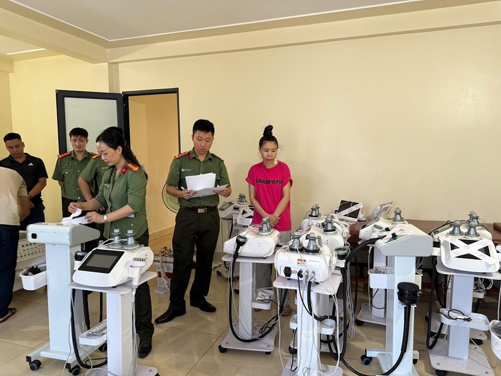 Triệt phá đường dây núp bóng spa chữa trị xương khớp, lừa đảo gần 300 người - ảnh 1