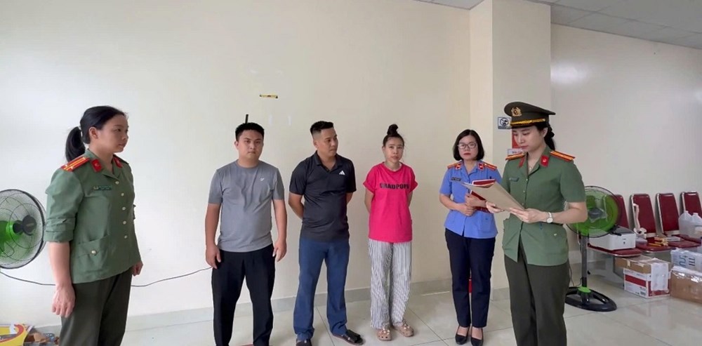 Triệt phá đường dây núp bóng spa chữa trị xương khớp, lừa đảo gần 300 người - ảnh 2