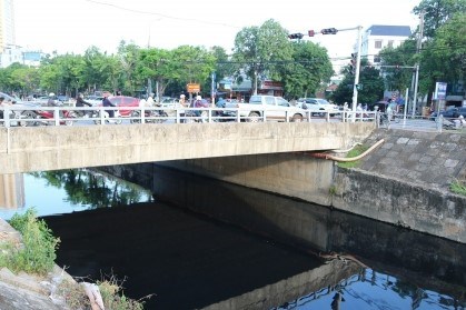 Kênh Bắc ô nhiễm kéo dài, Nghệ An tính phương án ngầm hóa - ảnh 3