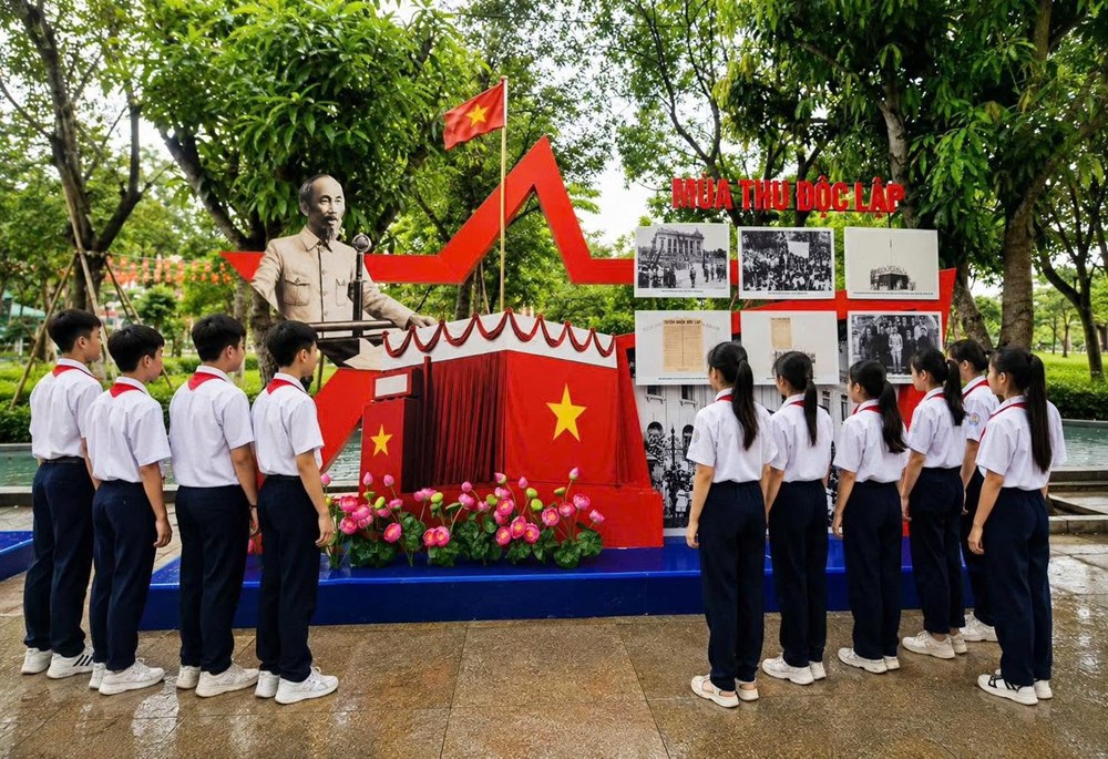 Dòng người nối nhau về quê Bác dịp Tết Độc lập - ảnh 4