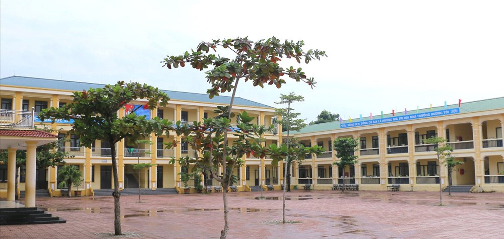 Bố trí xe đưa đón nhưng vẫn còn 138 học sinh ở Nghệ An chưa đến lớp - ảnh 4