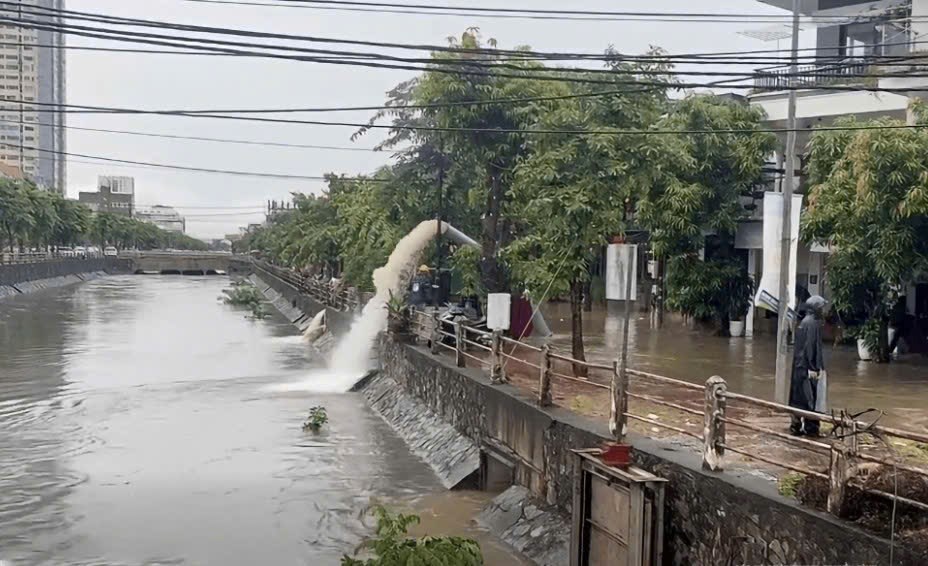 Nghệ An “tăng tốc” các giải pháp chống ngập cho đô thị Vinh - ảnh 2