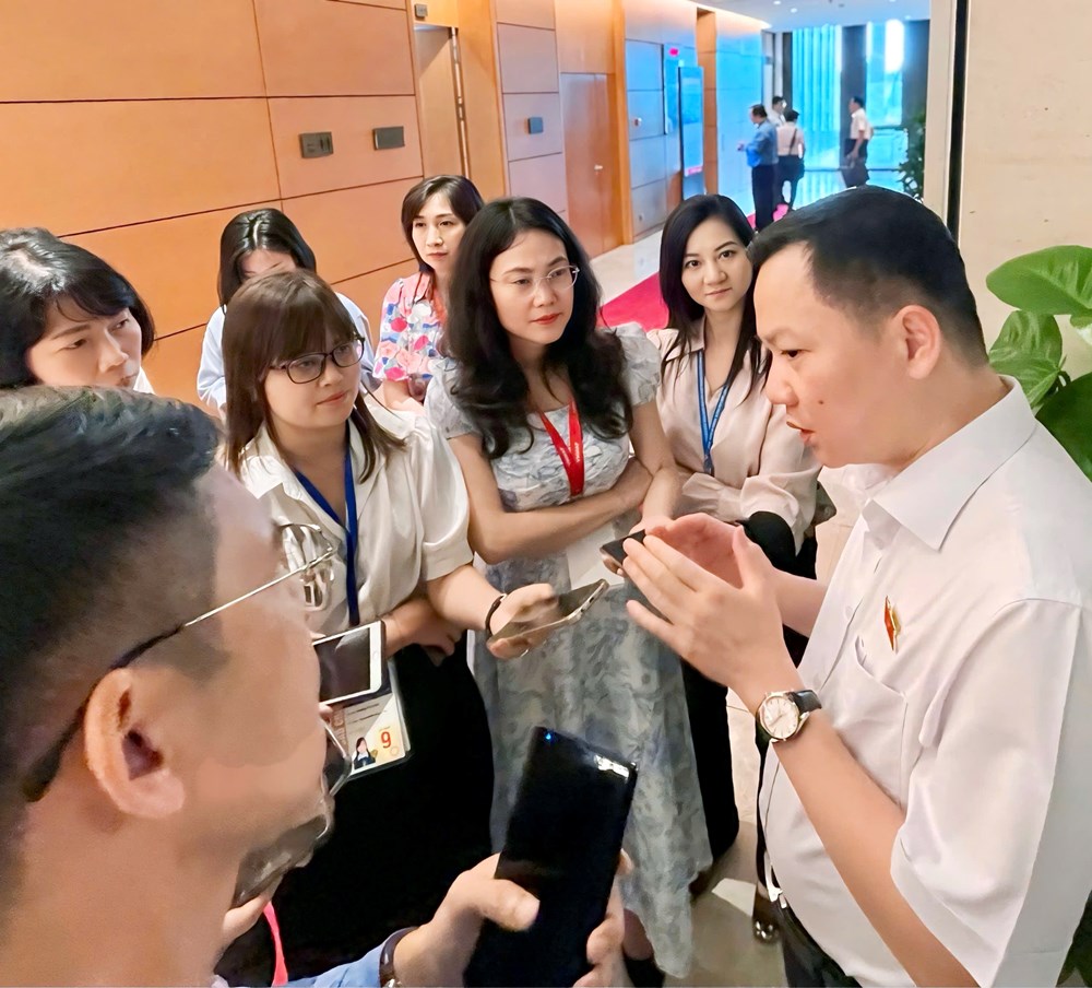 Hoàn thiện pháp luật để báo chí phát triển trong kỷ nguyên số - ảnh 2