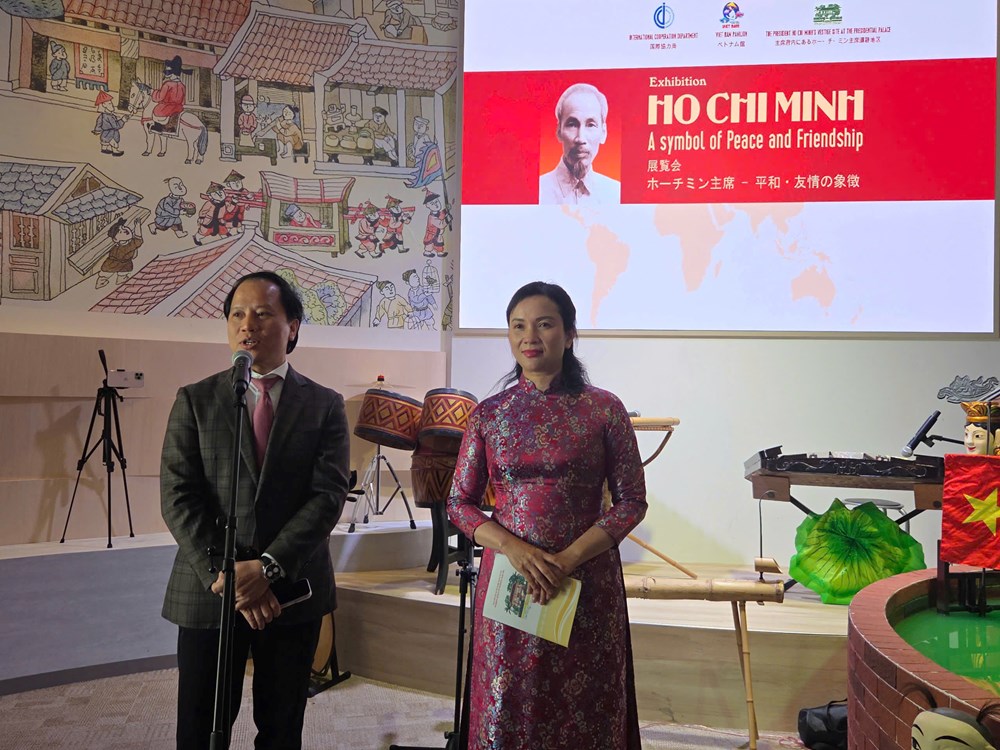 “Chủ tịch Hồ Chí Minh – Biểu tượng của hòa bình và hữu nghị” - ảnh 1