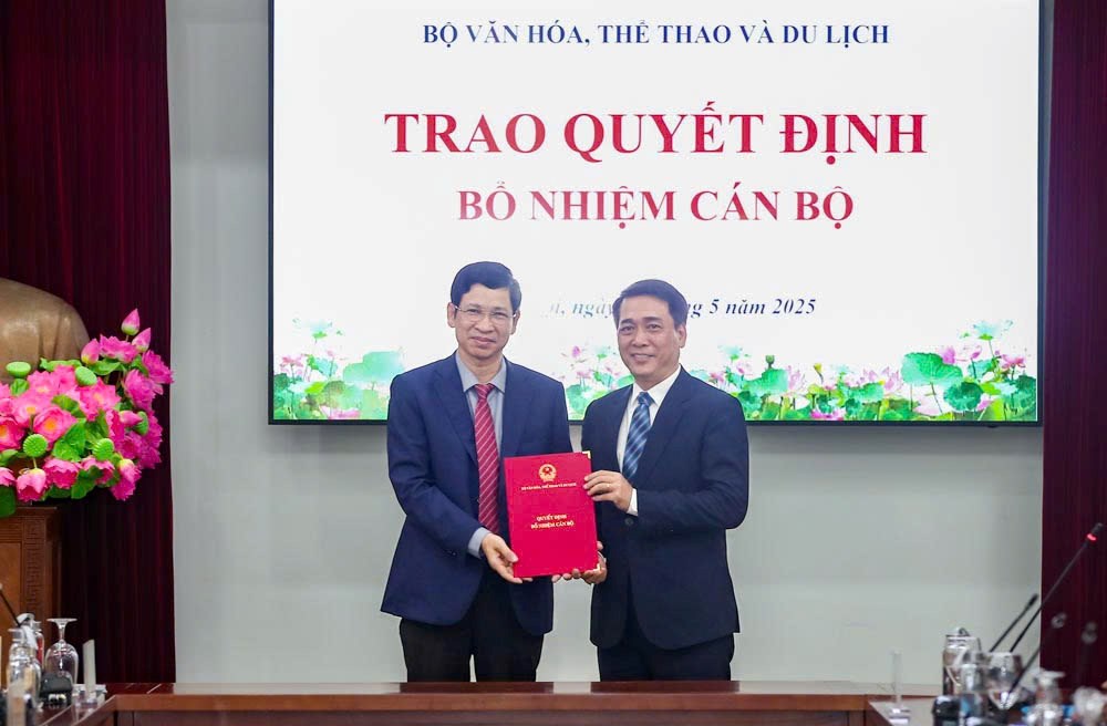 Bộ VHTTDL công bố, trao quyết định bổ nhiệm cán bộ - ảnh 5