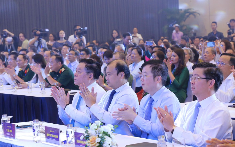 Nhìn lại hành trình 100 năm báo chí cách mạng đồng hành cùng vận mệnh dân tộc - ảnh 1