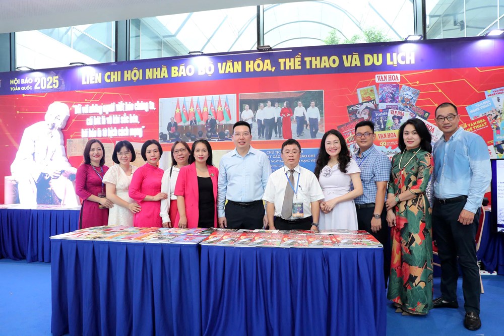 Nhìn lại hành trình 100 năm báo chí cách mạng đồng hành cùng vận mệnh dân tộc - ảnh 11